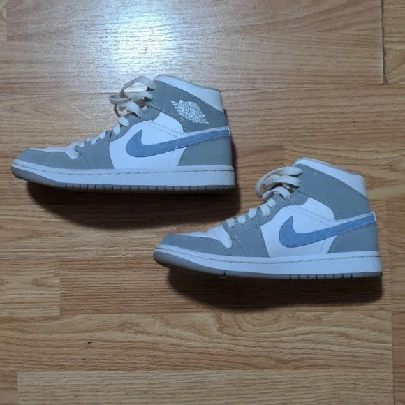 women's air jordan 1 mid wolf grey aluminum shoes
